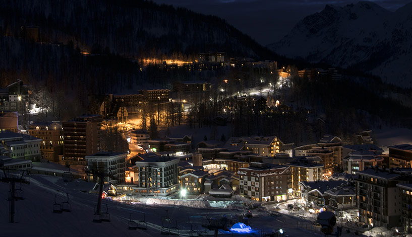 Panorama notturno di Cervinia